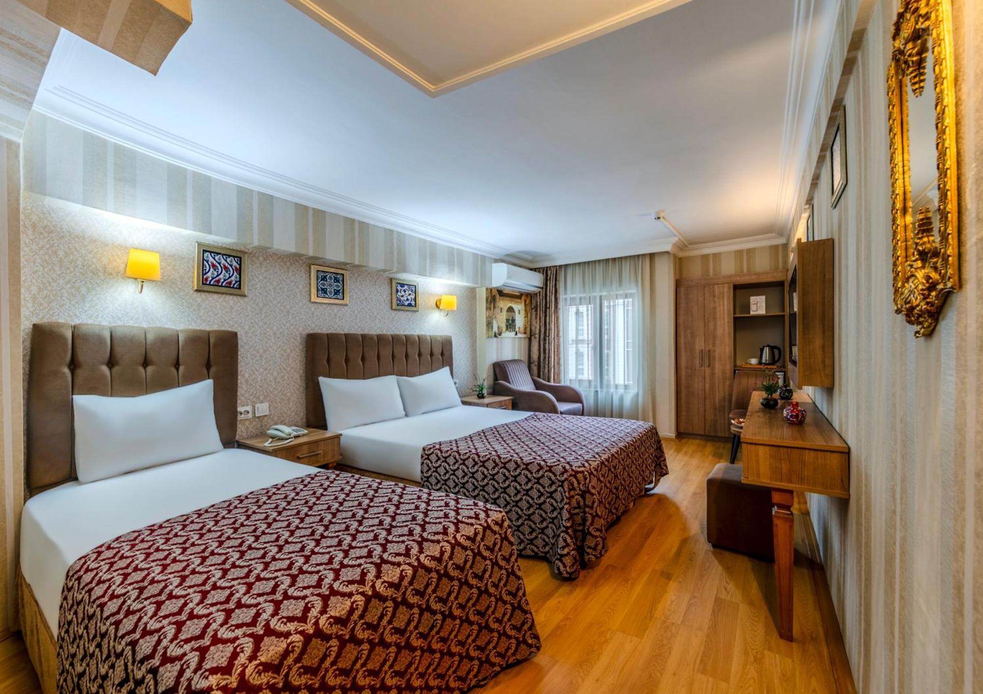 Hamit Hotel Istanboel Buitenkant foto