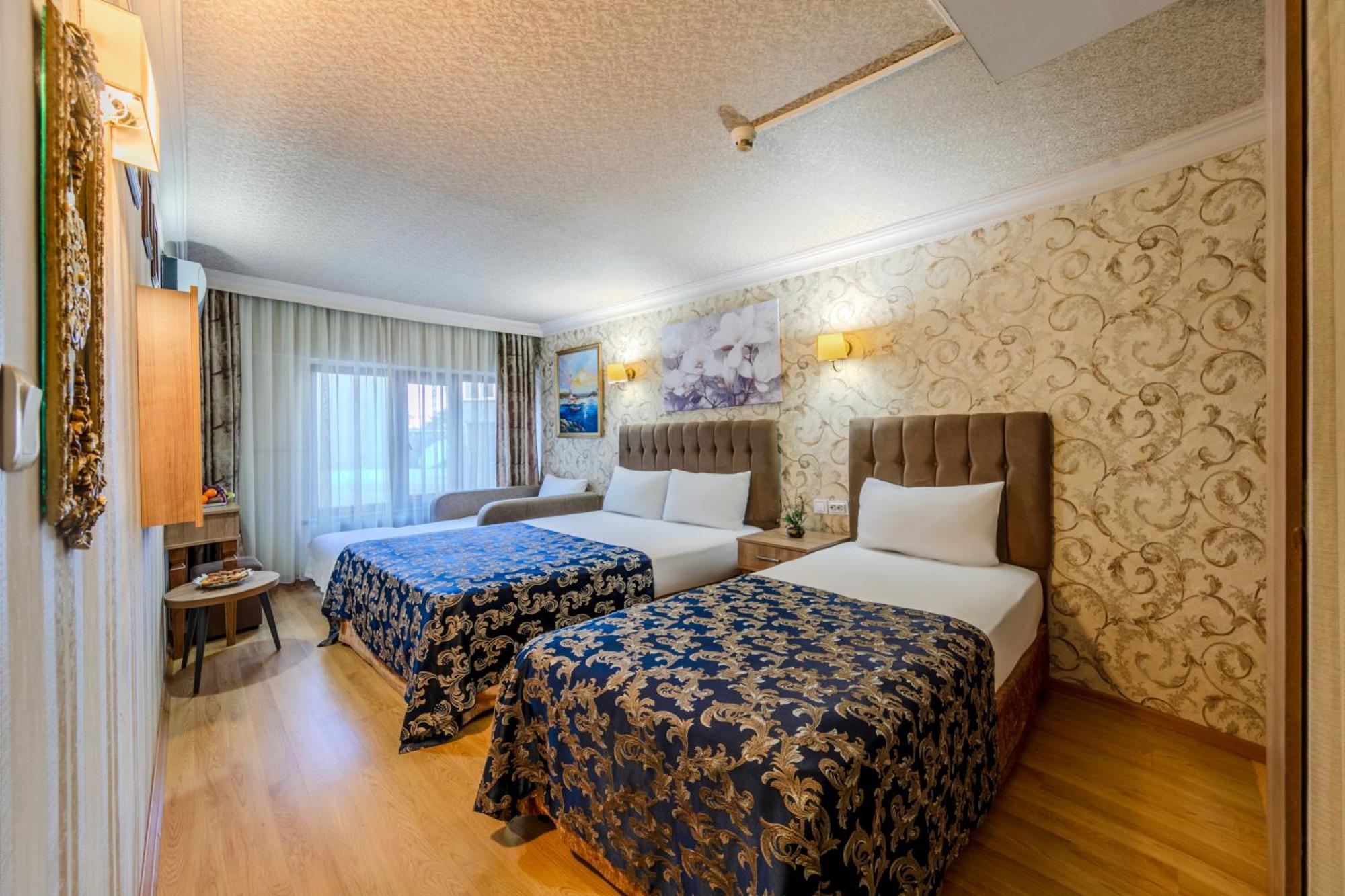 Hamit Hotel Istanboel Buitenkant foto